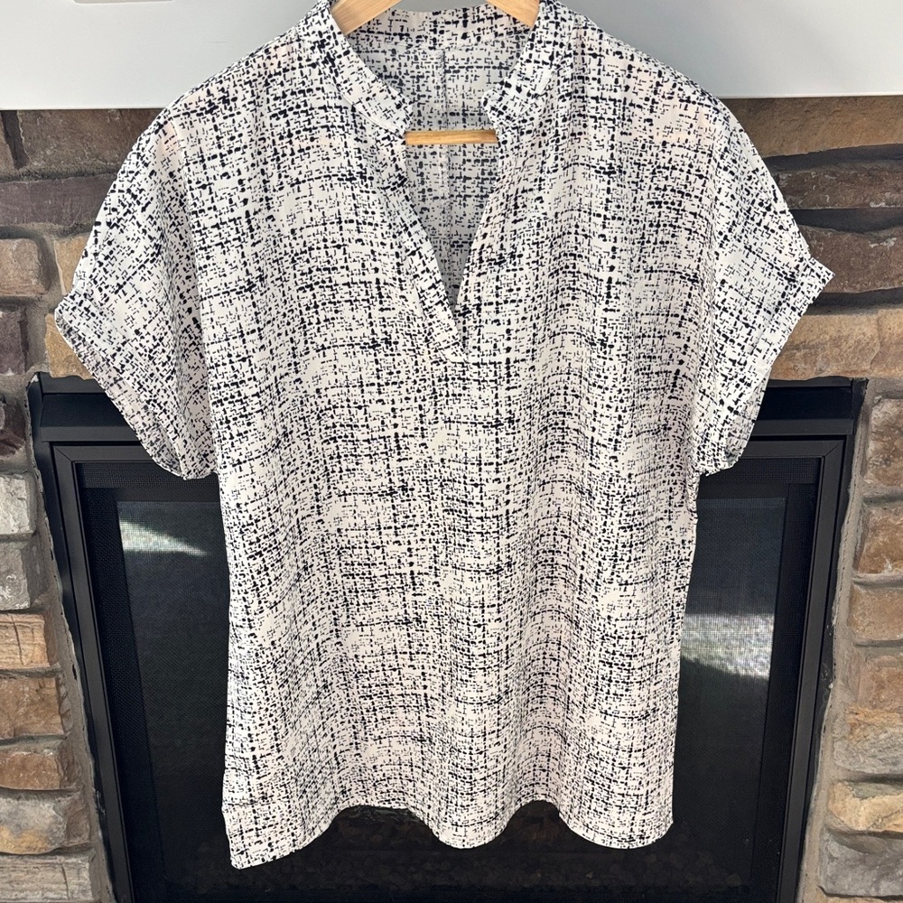 SHEIN Monochrome Patterned Blouse